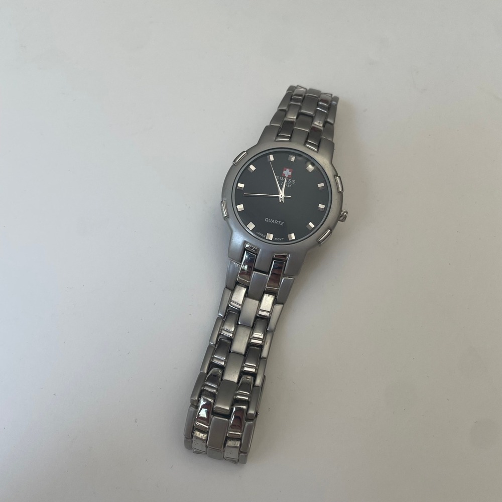 Swiss Line Mens Quartz Watch‎ Black Dial Stainless Steel Water Resistant Silver